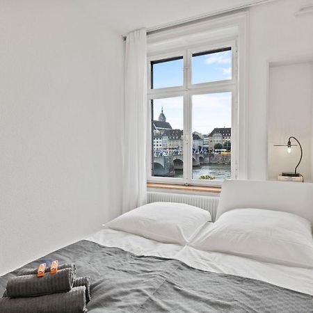 True Basel - Stadtwohnung I Rheinblick Bagian luar foto